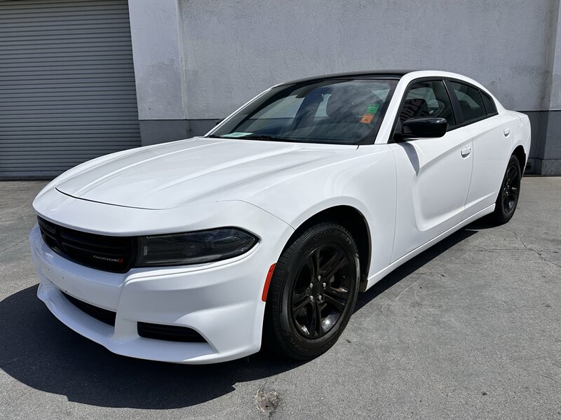 2022 Dodge Charger SXT - Photo 3 - Vista, CA 92084