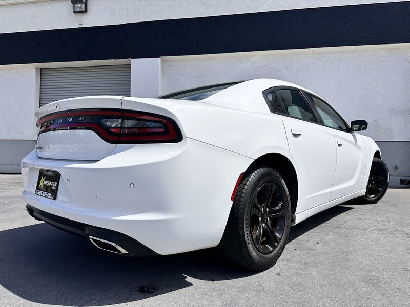 2022 Dodge Charger SXT - Photo 10 - Vista, CA 92084