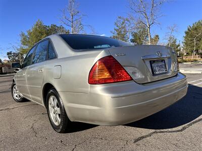 2000 Toyota Avalon XL   - Photo 12 - Vista, CA 92084