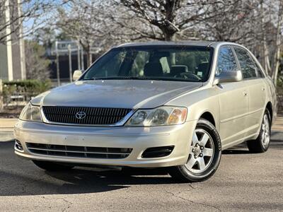 2000 Toyota Avalon XL   - Photo 1 - Vista, CA 92084