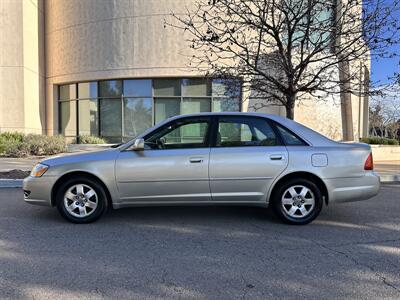 2000 Toyota Avalon XL   - Photo 8 - Vista, CA 92084