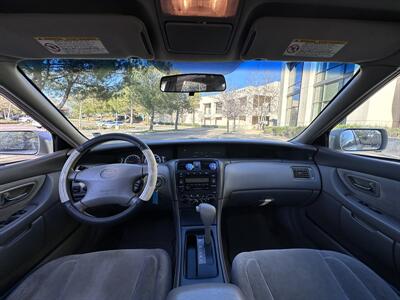 2000 Toyota Avalon XL   - Photo 21 - Vista, CA 92084