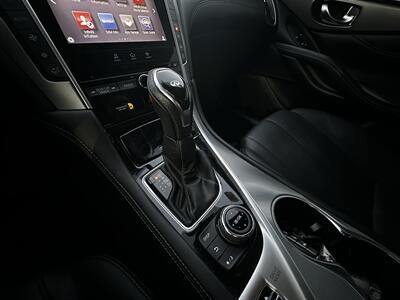 2017 INFINITI Q60 2.0T   - Photo 28 - Vista, CA 92084