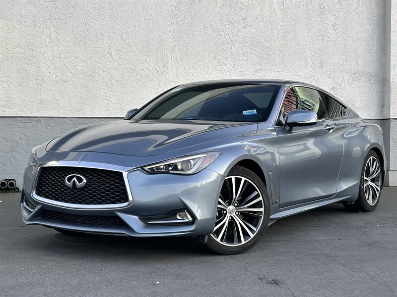 2017 INFINITI Q60 2.0T  