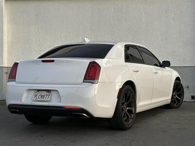 2019 Chrysler 300 S   - Photo 2 - Vista, CA 92084