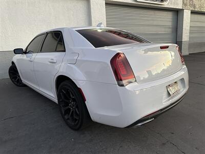 2019 Chrysler 300 S   - Photo 10 - Vista, CA 92084