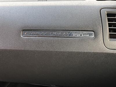 2008 Dodge Challenger SRT8   - Photo 18 - Vista, CA 92084