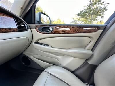 2008 Jaguar XJ8 L   - Photo 12 - Vista, CA 92084