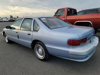 1995 Chevrolet Caprice   - Photo 2 - Vista, CA 92084