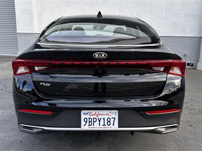 2021 Kia K5 LX   - Photo 4 - Vista, CA 92084