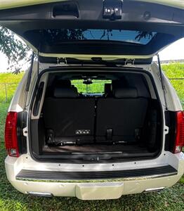 2012 Cadillac Escalade Platinum Edition   - Photo 7 - Wahiawa, HI 96786