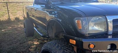 2000 Toyota Tacoma SR5 V6   - Photo 2 - Wahiawa, HI 96786