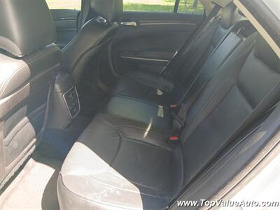 2016 Chrysler 300C   - Photo 9 - Wahiawa, HI 96786