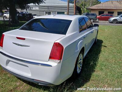 2016 Chrysler 300C   - Photo 6 - Wahiawa, HI 96786