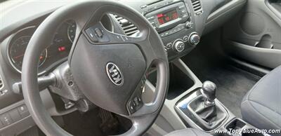 2017 Kia Forte LX   - Photo 4 - Wahiawa, HI 96786