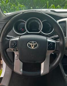 2014 Toyota Tacoma V6 - Photo 7 - Wahiawa, HI 96786