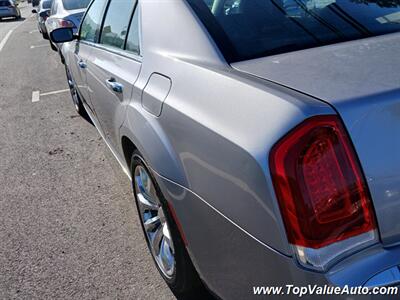 2017 Chrysler 300C   - Photo 7 - Wahiawa, HI 96786