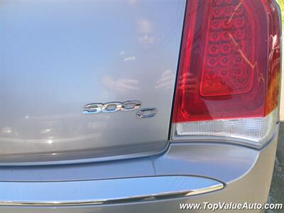 2017 Chrysler 300C   - Photo 5 - Wahiawa, HI 96786