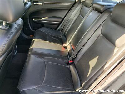 2017 Chrysler 300C   - Photo 8 - Wahiawa, HI 96786