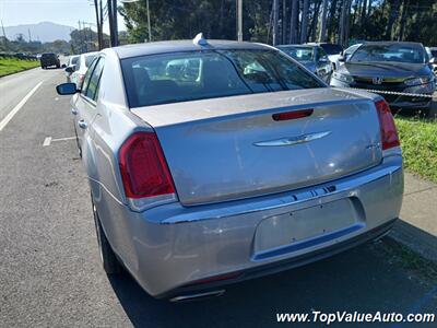 2017 Chrysler 300C   - Photo 6 - Wahiawa, HI 96786