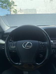 2013 Lexus LS - Photo 8 - Wahiawa, HI 96786