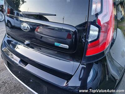 2017 Kia Soul EV   - Photo 4 - Wahiawa, HI 96786
