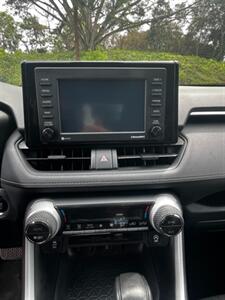 2021 Toyota RAV4 XLE   - Photo 8 - Wahiawa, HI 96786