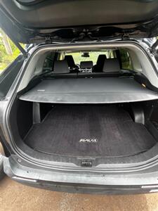 2021 Toyota RAV4 XLE   - Photo 10 - Wahiawa, HI 96786