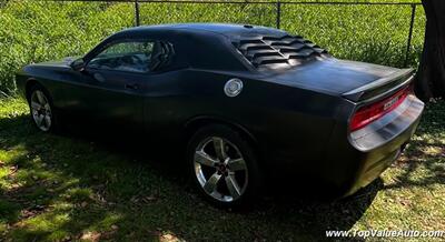 2009 Dodge Challenger R/T - Photo 5 - Wahiawa, HI 96786
