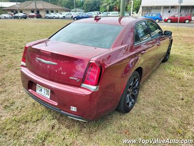 2019 Chrysler 300 Series S   - Photo 4 - Wahiawa, HI 96786