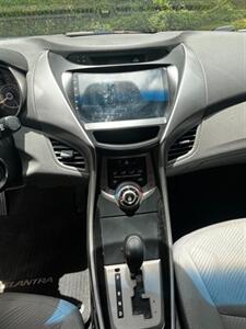 2013 Hyundai ELANTRA GLS - Photo 9 - Wahiawa, HI 96786