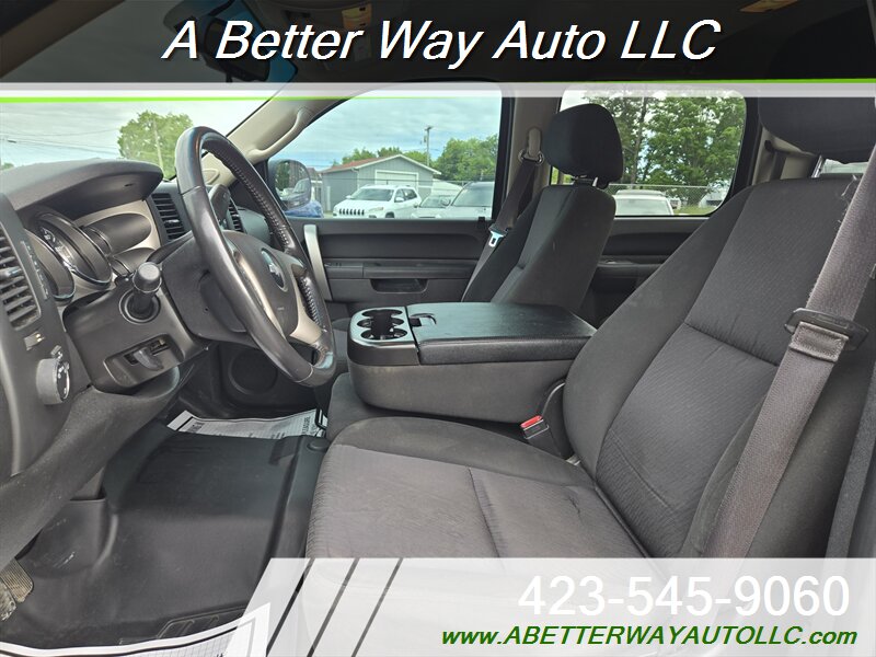 2013 Chevrolet Silverado 1500 LT - Photo 7 - Madisonville, TN 37354