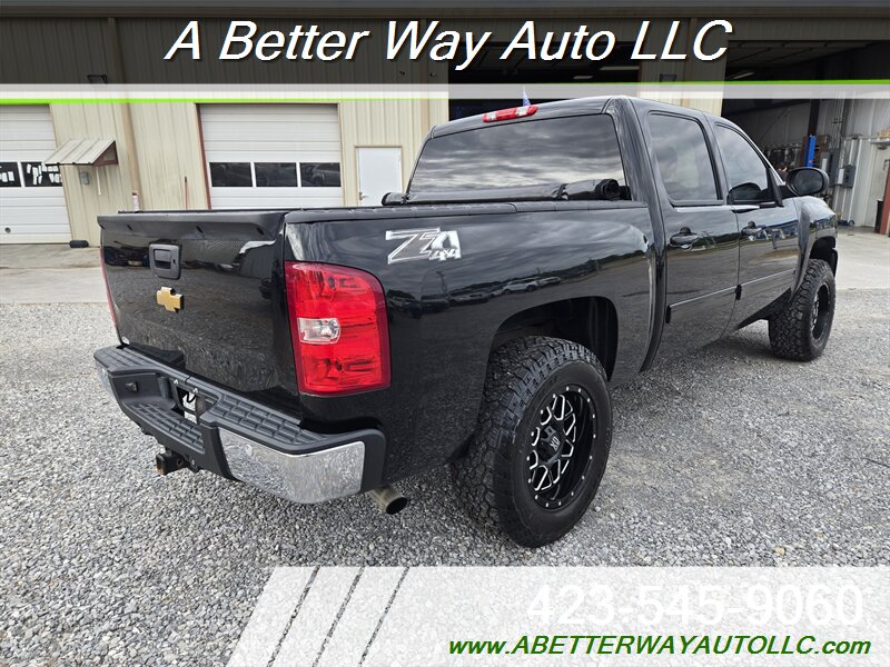 2013 Chevrolet Silverado 1500 LT - Photo 4 - Madisonville, TN 37354