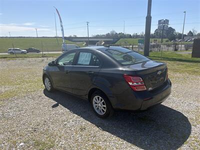 2020 Chevrolet Sonic LT   - Photo 4 - Madisonville, TN 37354
