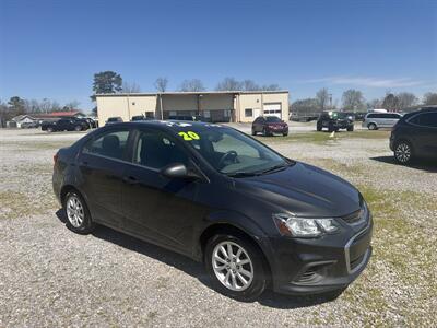 2020 Chevrolet Sonic LT   - Photo 2 - Madisonville, TN 37354