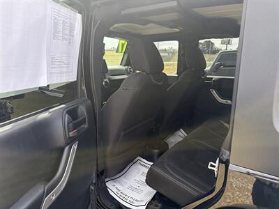 2017 Jeep Wrangler Sahara   - Photo 8 - Madisonville, TN 37354