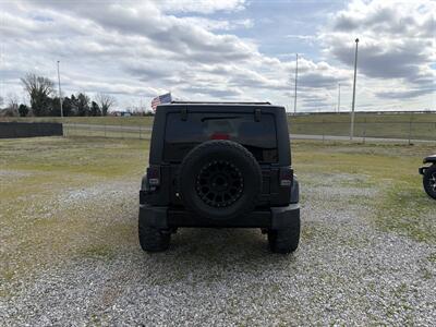 2017 Jeep Wrangler Sahara   - Photo 12 - Madisonville, TN 37354