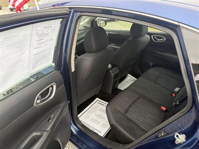 2019 Nissan Sentra SV   - Photo 8 - Madisonville, TN 37354