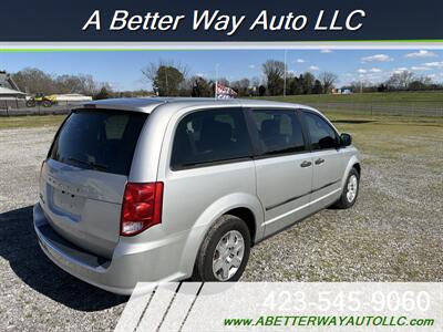 2012 Dodge Grand Caravan SE - Photo 3 - Madisonville, TN 37354