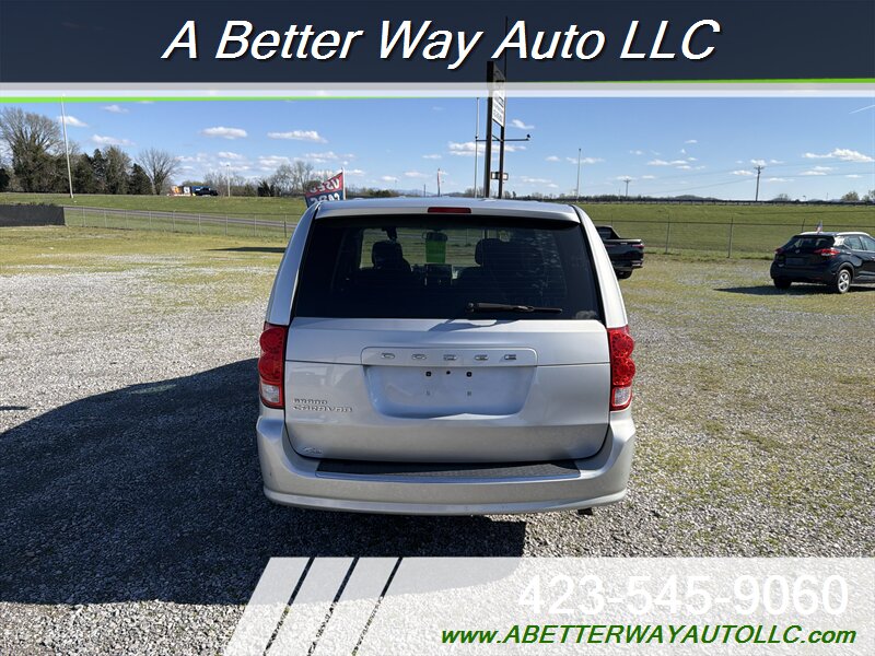 2012 Dodge Grand Caravan SE - Photo 9 - Madisonville, TN 37354