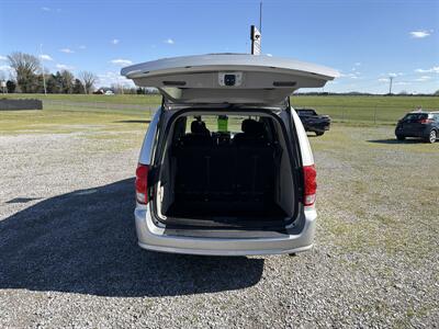 2012 Dodge Grand Caravan SE   - Photo 8 - Madisonville, TN 37354