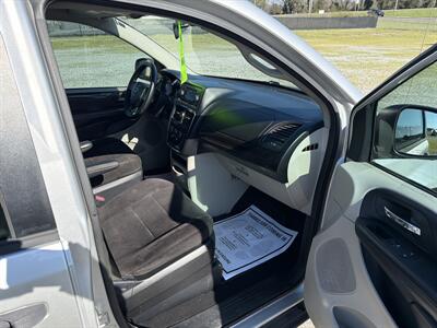 2012 Dodge Grand Caravan SE   - Photo 6 - Madisonville, TN 37354