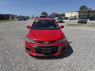 2019 Chevrolet Sonic LT Auto   - Photo 13 - Madisonville, TN 37354