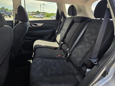 2016 Nissan Rogue S   - Photo 9 - Madisonville, TN 37354