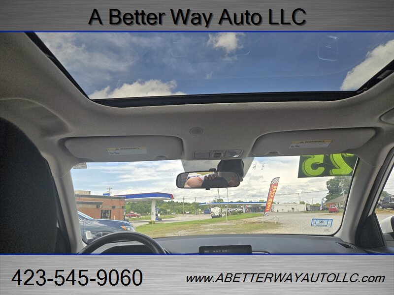 2025 Hyundai VENUE SEL - Photo 6 - Madisonville, TN 37354