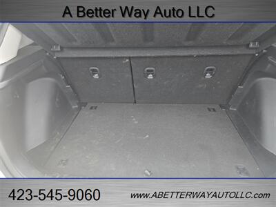 2025 Hyundai VENUE SEL - Photo 5 - Madisonville, TN 37354