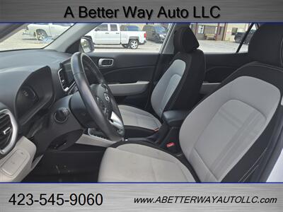 2025 Hyundai VENUE SEL - Photo 8 - Madisonville, TN 37354
