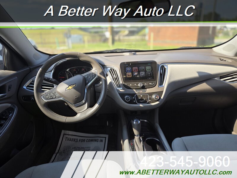 2017 Chevrolet Malibu LT - Photo 5 - Madisonville, TN 37354