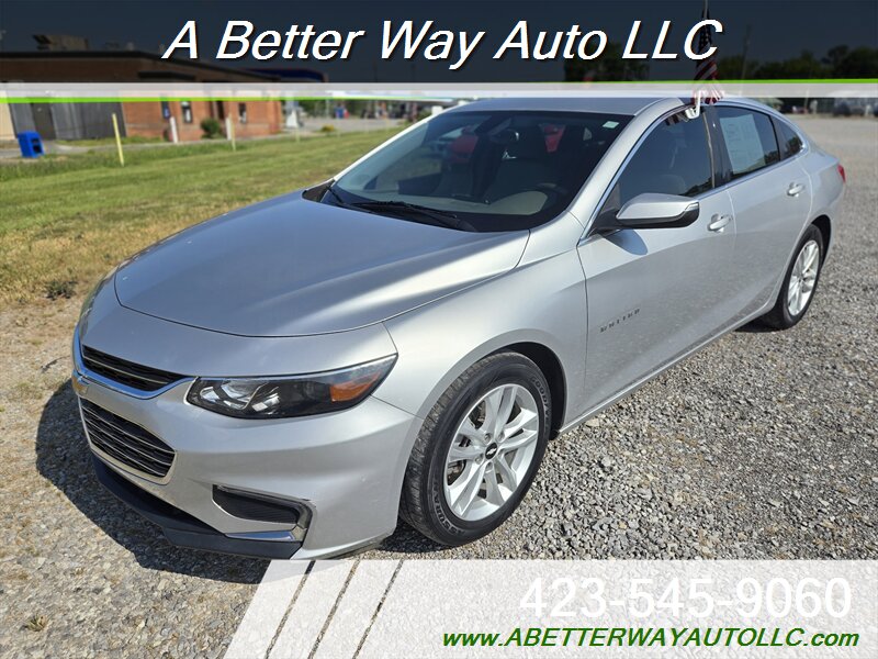 2017 Chevrolet Malibu LT   - Photo 1 - Madisonville, TN 37354