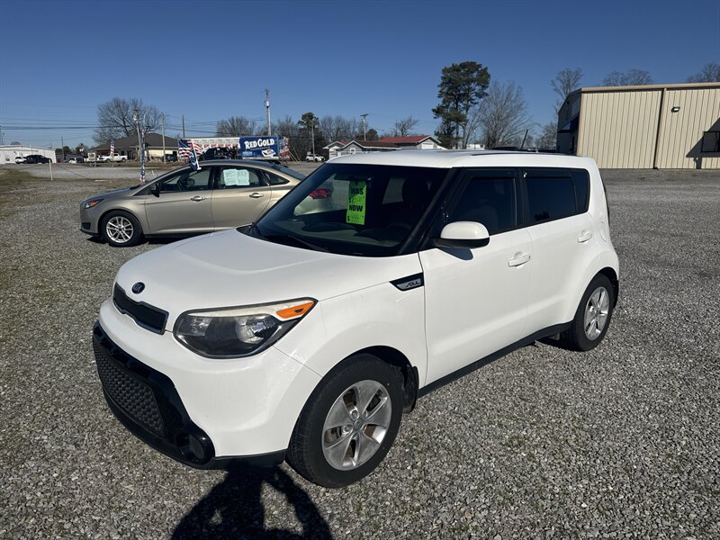 2016 Kia Soul Base's photo